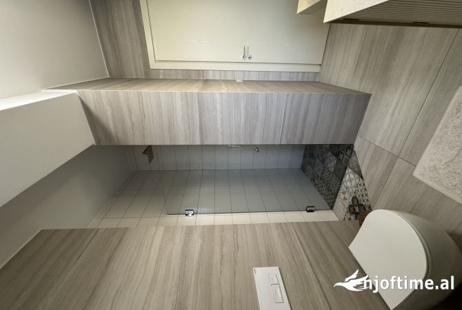 Shtepi me qera Apartament ne Tirane, 1+1, Mobilimi E mobiluar, Pagesa 100,000  Leke.