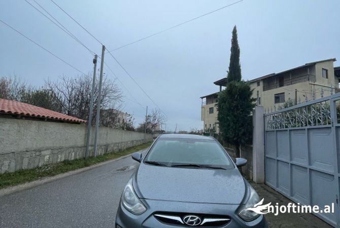 Makina ne shitje ne Tirane - 4,400 Euro