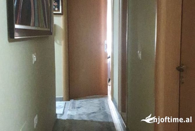 Shtepi me qera 3+1 ne Tirane - 80,000 Leke