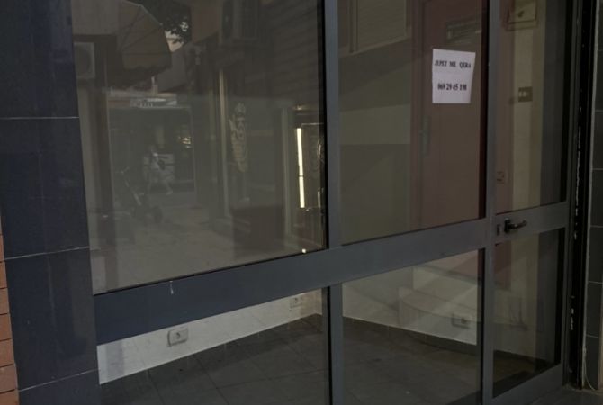  Me Qera - qender, Rr. Durresit , Dyqan, ambjent per qera 