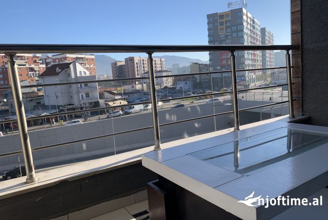 Shtepi me qera Apartament ne Tirane, 2+1, Mobilimi E mobiluar, Pagesa 55,000  Leke.