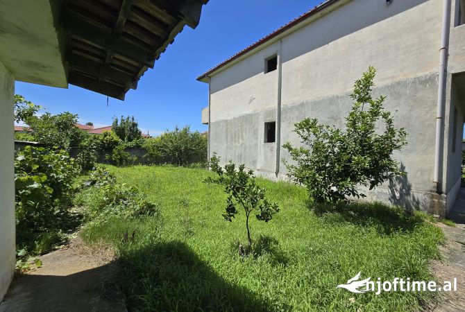 Shtepi ne shitje 2+1 ne Fier - 180,000 Euro