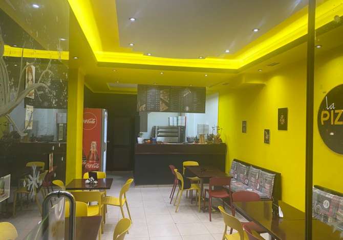 Jepet me Qera Piceri, ne gjendje pune. Adresa : Komuna Parisit