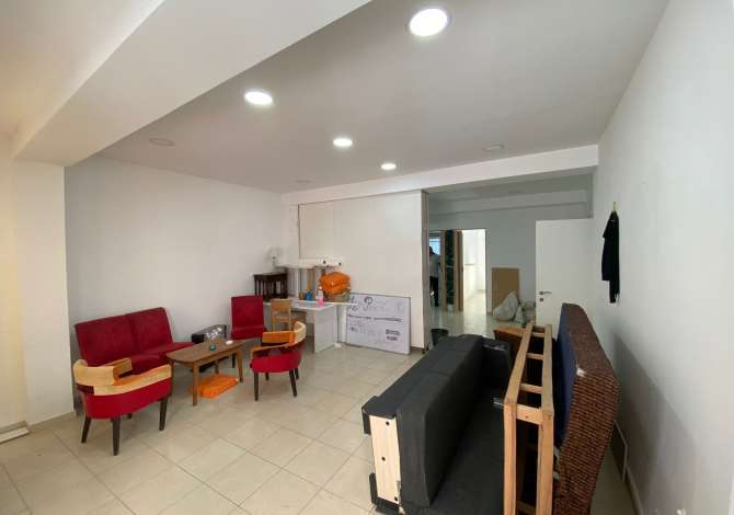 Ambient biznesi me qera 3+1 ne Tirane - 850 Euro