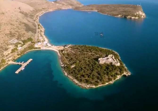 Truall ose Toke  ne Himare - 2,100,000 Euro