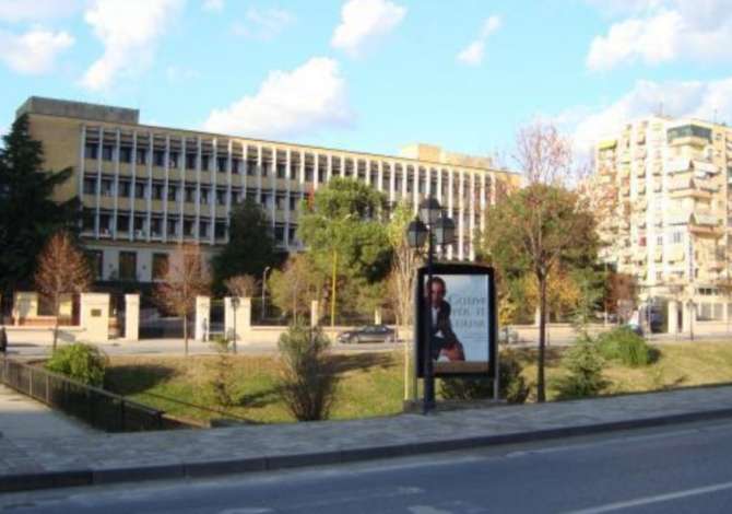 Ambient biznesi me qera 1+1 ne Tirane - 63,000 Leke
