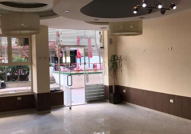 Business Property for Rent 1+1 in Tirana - 30,000 Leke