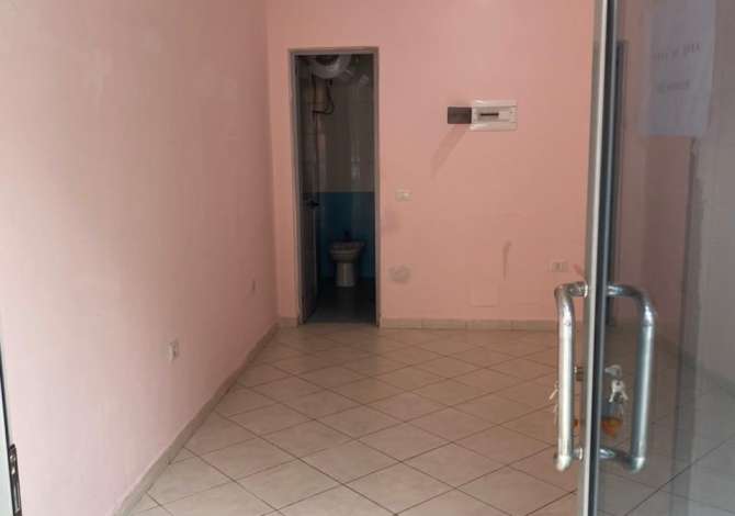 Business Property for Rent 1+1 in Tirana - 18,000 Leke