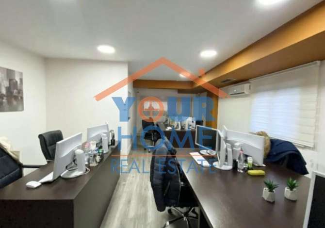 Ambient biznesi me qera 3+1 ne Tirane - 3,500 Euro