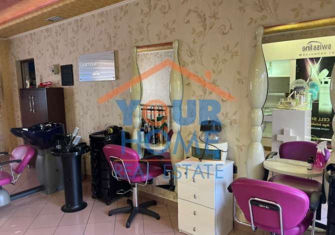 Ambient biznesi me qera 3+1 ne Tirane - 1,000 Euro