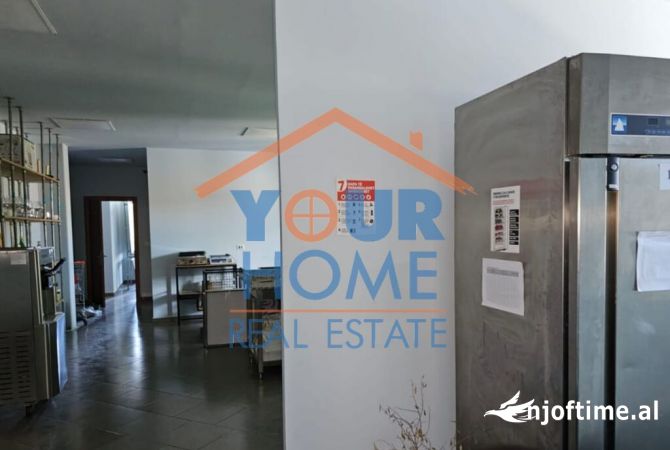 Ambient biznesi me qera 1+1 ne Tirane - 2,500 Euro