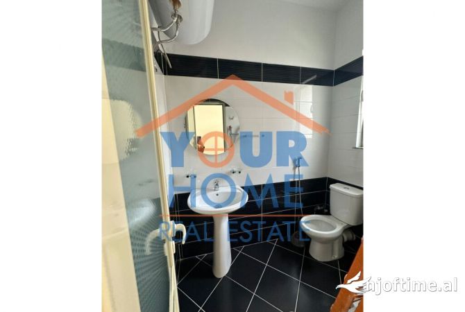 Shtepi me qera Shtepi Private ne Tirane, 1+1, Mobilimi E mobiluar, Pagesa 500  Euro.