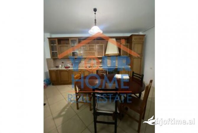 Shtepi me qera 2+1 ne Tirane - 45,000 Leke