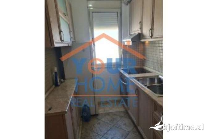 Shtepi me qera 2+1 ne Tirane - 700 Euro