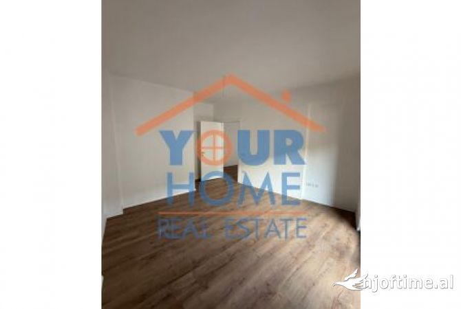 Ambient biznesi me qera 3+1 ne Tirane - 900 Euro