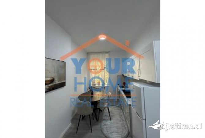 Shtepi me qera 2+1 ne Tirane - 800 Euro
