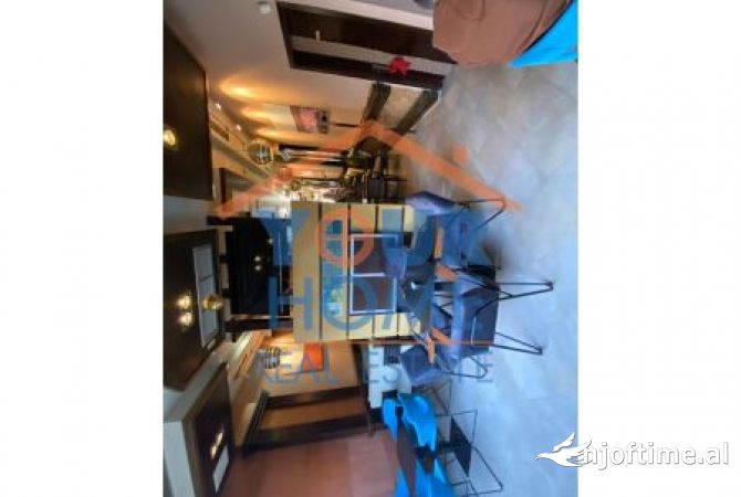 Ambient biznesi ne shitje 2+1 ne Tirane - 370,500 Euro