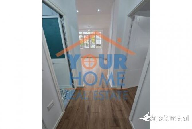 Shtepi ne shitje Apartament ne Tirane, 2+1, Mobilimi Bosh, pa mobiluar, Pagesa 120,000  Euro.