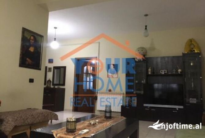 Shtepi me qera 2+1 ne Tirane - 650 Euro
