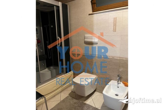 Shtepi me qera Apartament ne Tirane, 3+1, Mobilimi E mobiluar, Pagesa 1,000  Euro.