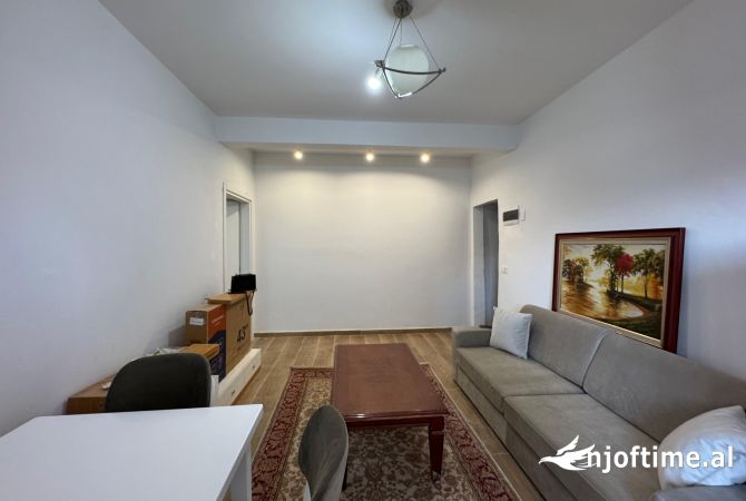 Shtepi me qera 1+1 ne Tirane - 500 Euro