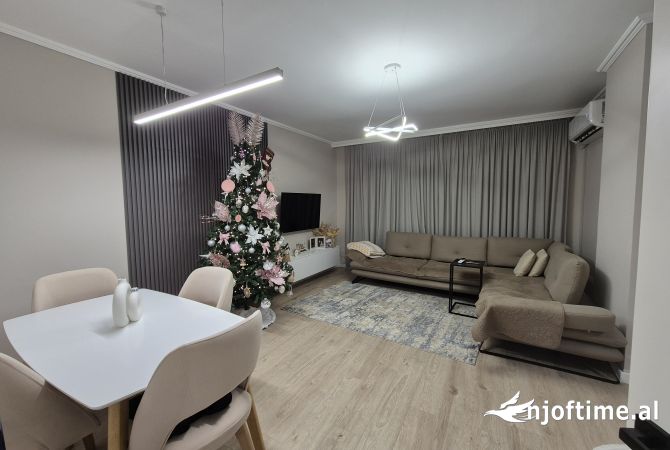 Shtepi ne shitje 2+1 ne Tirane - 215,000 Euro