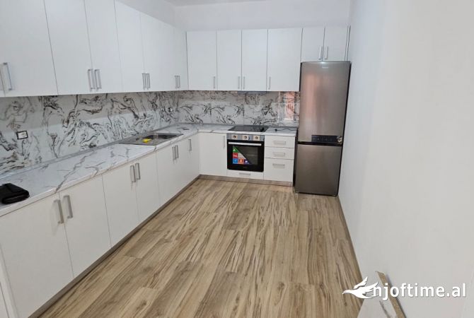 Shtepi me qera 2+1 ne Tirane - 500 Euro