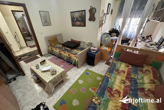 Shtepi ne shitje 2+1 ne Tirane - 215,000 Euro