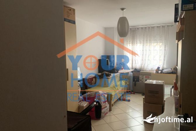 Shtepi me qera Apartament ne Tirane, 2+1, Mobilimi E mobiluar, Pagesa 700  Euro.