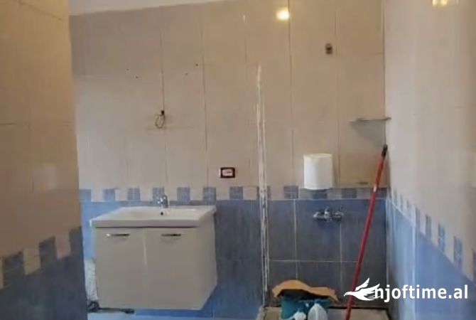 Shtepi ne shitje 2+1 ne Tirane - 172,000 Euro