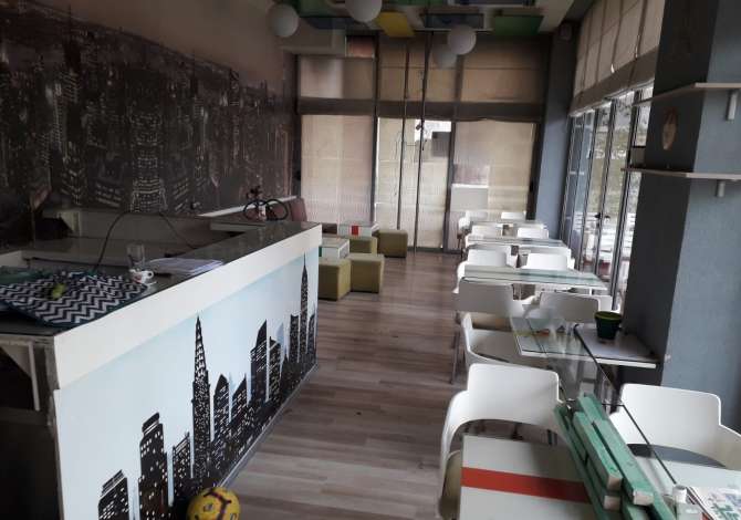 Ambient biznesi me qera 2+1 ne Tirane - 40,000 Leke