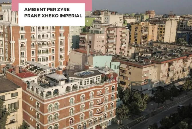 Ambiente Commerciale in Affitto 3+1 a Tirana - 800 Euro