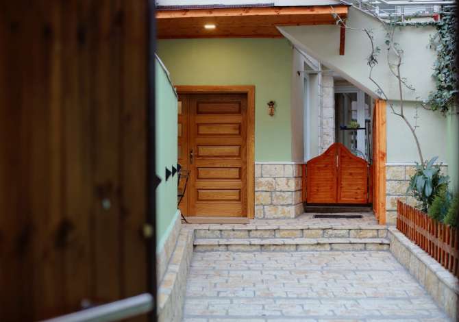 Business Property for Rent 5+1 in Tirana - 2,500 Euro