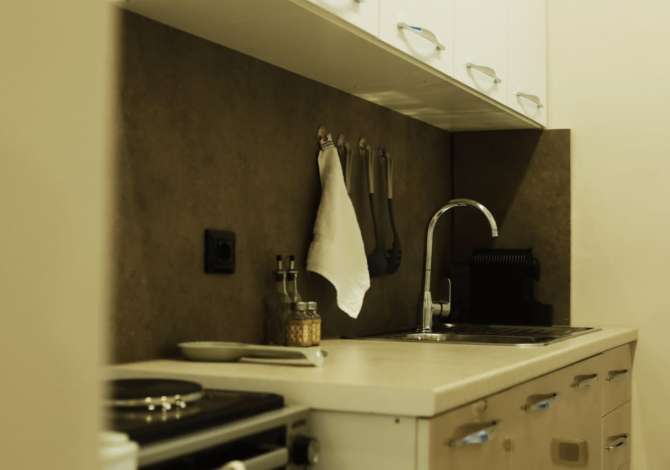 Jepet me qera Vile-Airbnb, Adresa: Qender 