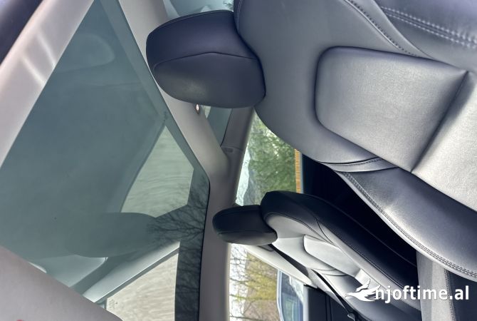 Auto in Vendita  a Tirana - 23,500 Euro