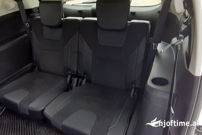 Makina ne shitje ne Prishtine, Ford, 2019 Diesel,Kambio Automatik Pagesa 16,500  Euro.