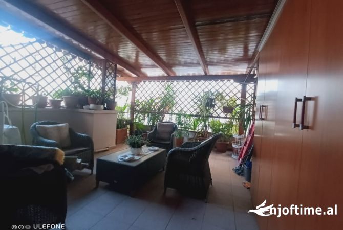 Shtepi me qera Apartament ne Tirane, 2+1, Mobilimi E mobiluar, Pagesa 700  Euro.