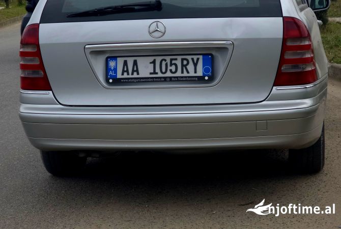 Auto in Vendita  a Tirana - 3,000 Euro