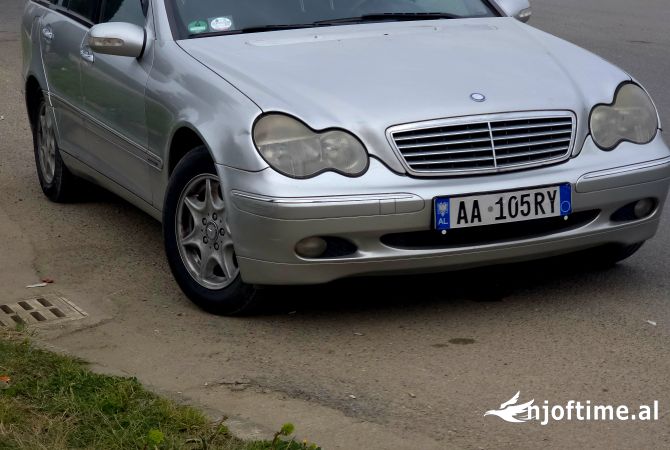 Cars for sale in Tirana, Mercedes-Benz, 2003 gasoline-gas,Kambio Automatik Payment 3,000  Euro.