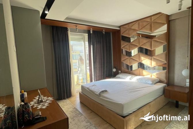 Shtepi me qera Apartament ne Tirane, 2+1, Mobilimi E mobiluar, Pagesa 600  Euro.