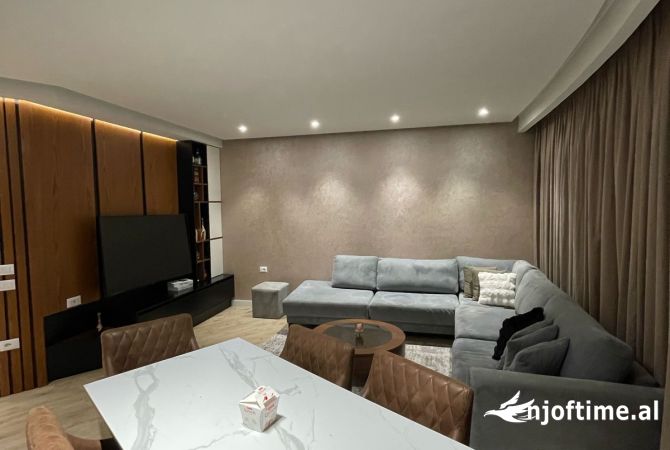 Shtepi me qera 2+1 ne Tirane - 600 Euro