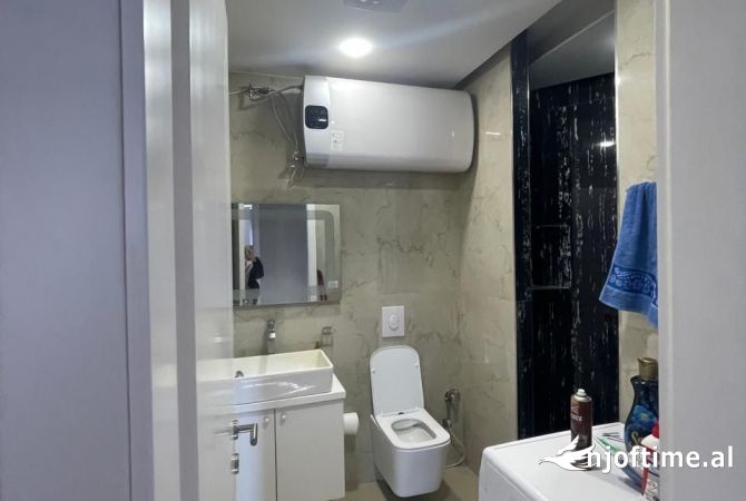 Shtepi me qera Apartament ne Tirane, 2+1, Mobilimi E mobiluar, Pagesa 600  Euro.