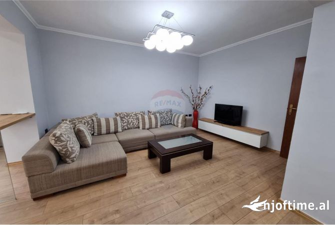 Shtepi me qera 1+1 ne Tirane - 650 Euro