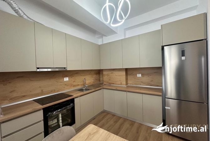 Shtepi me qera 1+1 ne Tirane - 400 Euro