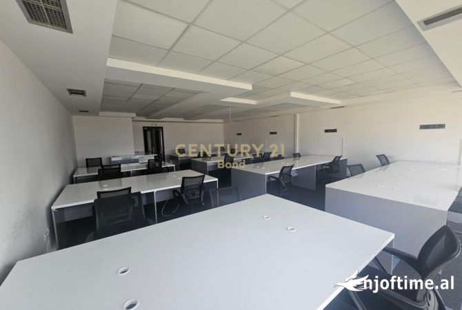 ISH BLLOKU AMBIENT ZYRASH ME QIRA !!