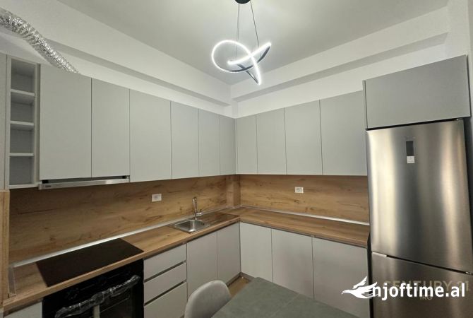 Shtepi me qera 1+1 ne Tirane - 400 Euro