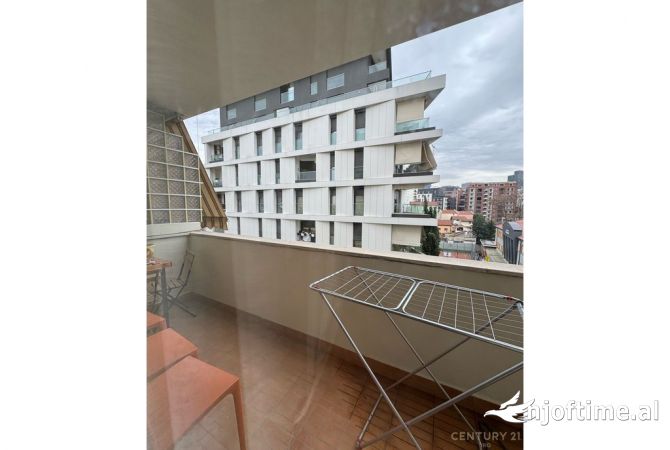 Shtepi me qera Apartament ne Tirane, 2+1, Mobilimi E mobiluar, Pagesa 900  Euro.