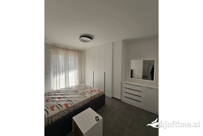 Shtepi me qera Apartament ne Tirane, 1+1, Mobilimi E mobiluar, Pagesa 600  Euro.