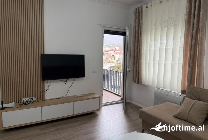 Shtepi me qera 2+1 ne Tirane - 500 Euro