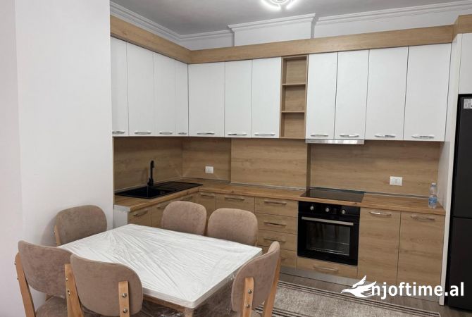 Shtepi me qera 2+1 ne Tirane - 500 Euro
